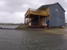 Raw: Water rising in Beaufort