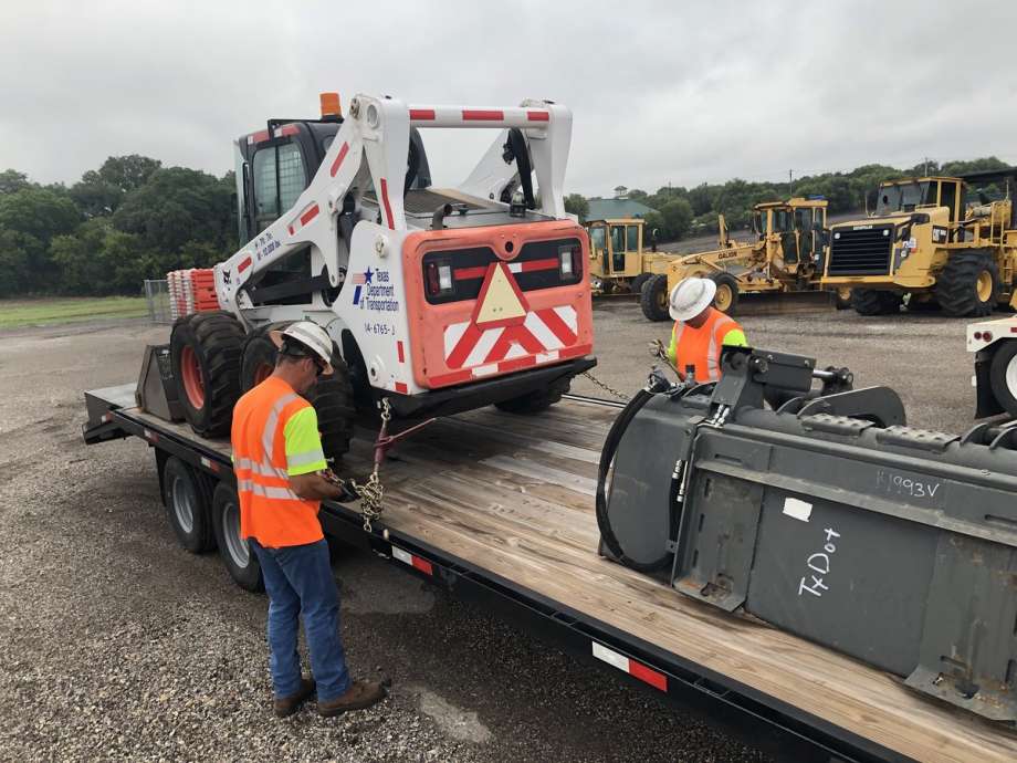 TxDOT is dispatching vehicles to San Antonio to help with debris removal in anticipation of the rain. Photo: TxDOT Austin