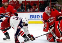 Hurricanes place struggling goalie Scott Darling on waivers