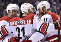 Carolina Hurricanes top Toronto Maple Leafs