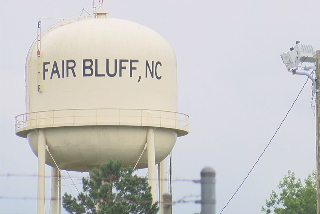 Still recovering from floods, Fair Bluff to lose major employer