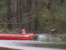 Man escapes submerged car in Johnston County