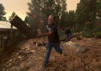 As wildfire closes in, New Mexico residents prepare to flee