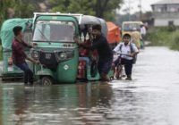 Heavy rain floods parts of India, Bangladesh